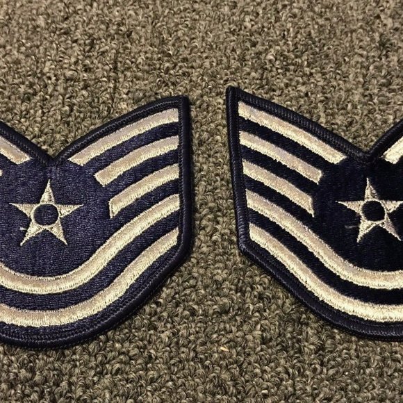 1 PAIR 2 PATCHES 1976-1993 USAF AIR FORCE RANK TECHNICAL SERGEANT E-6 BLUE MALE - Picture 1 of 11